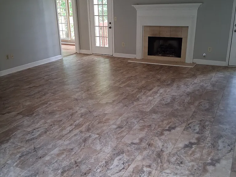 612 Redbud Ln — Photo 29