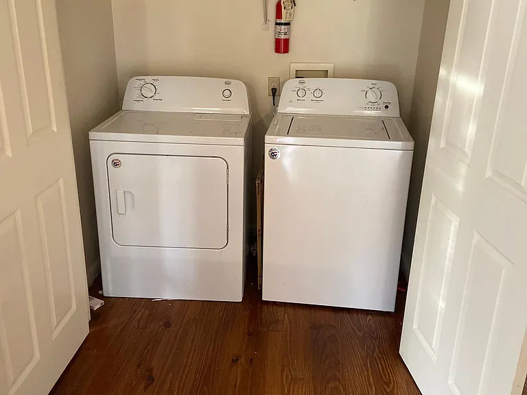 4177 Chapel Hill Rd — Photo 4