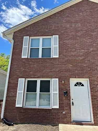 200 N Main St Photo 1