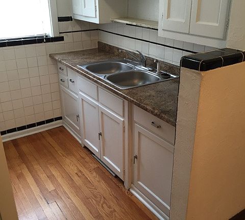 4th image of 6334 Bancroft Ave #1W
