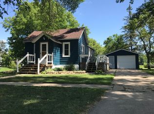 316 Main St S, Grand Meadow, MN 55936