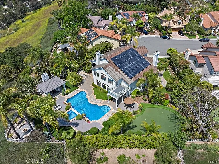 25606 Stratford Pl — Photo 3