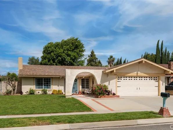21515 Alaminos Dr, Santa Clarita, CA 91350