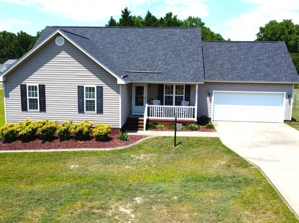 101 Celestial Place, Pikeville, NC 27863