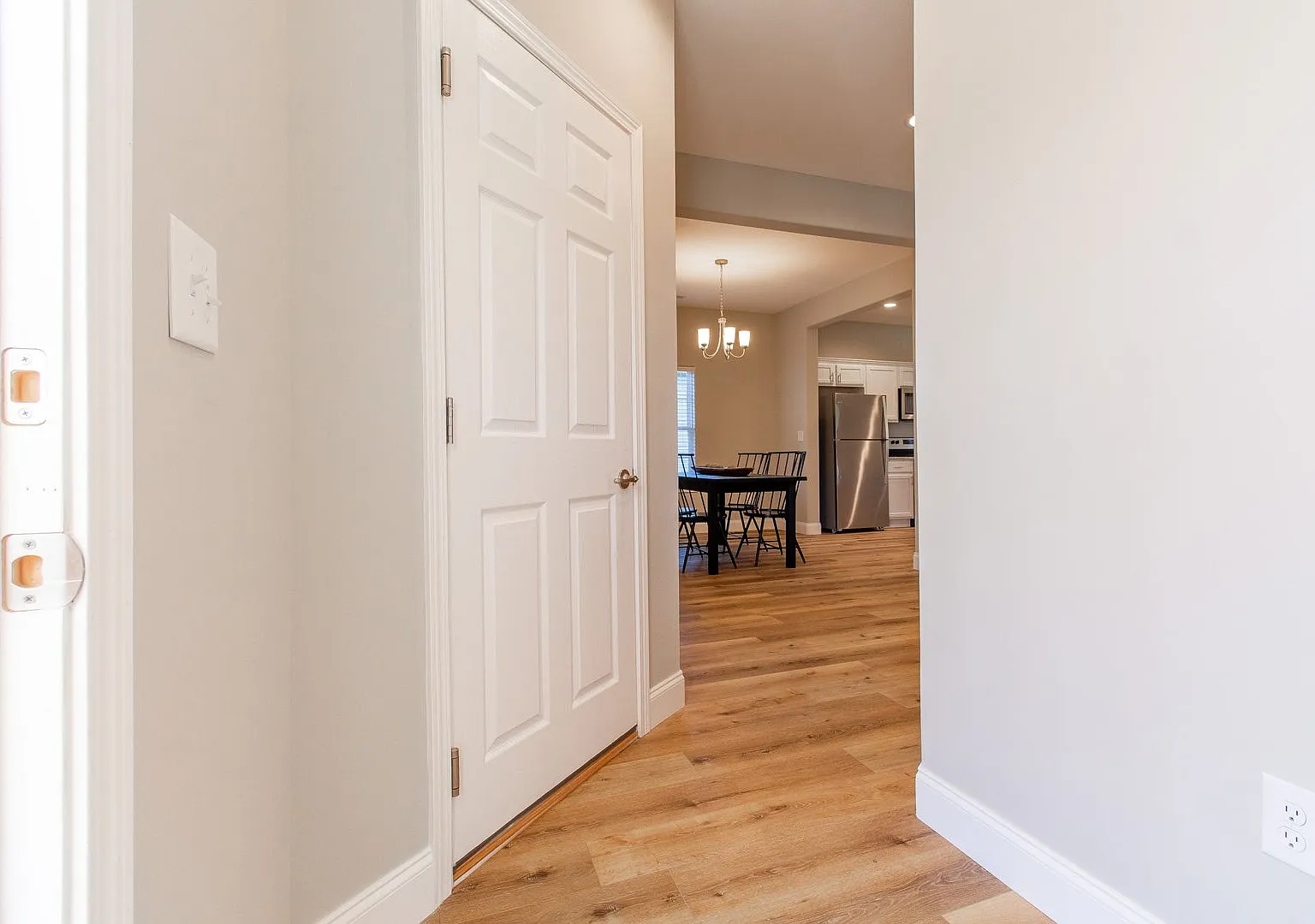 Newer construction single family home for lease! — Photo 3