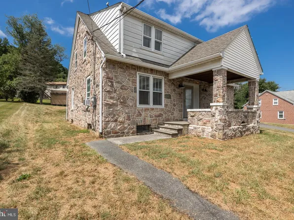 1637 S Main St, Bechtelsville, PA 19505