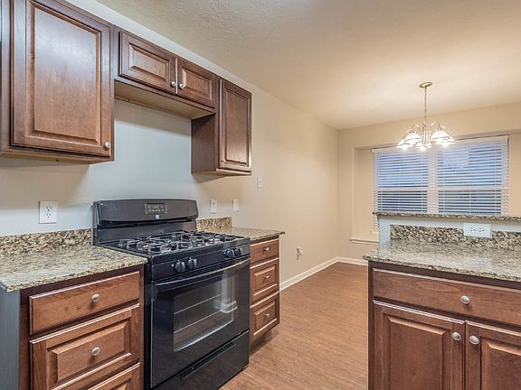4th image of 2607 Kiplands Way Dr