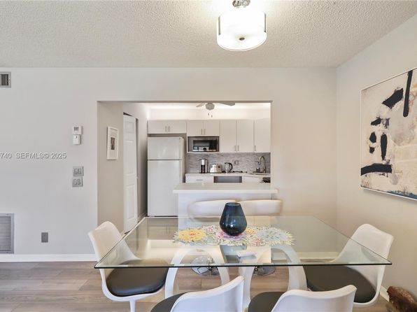 313 Knotty Pine Cir APT A-2