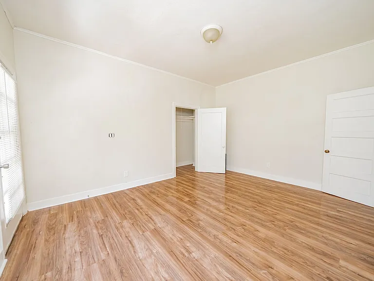 2247 Derby Street — Photo 2