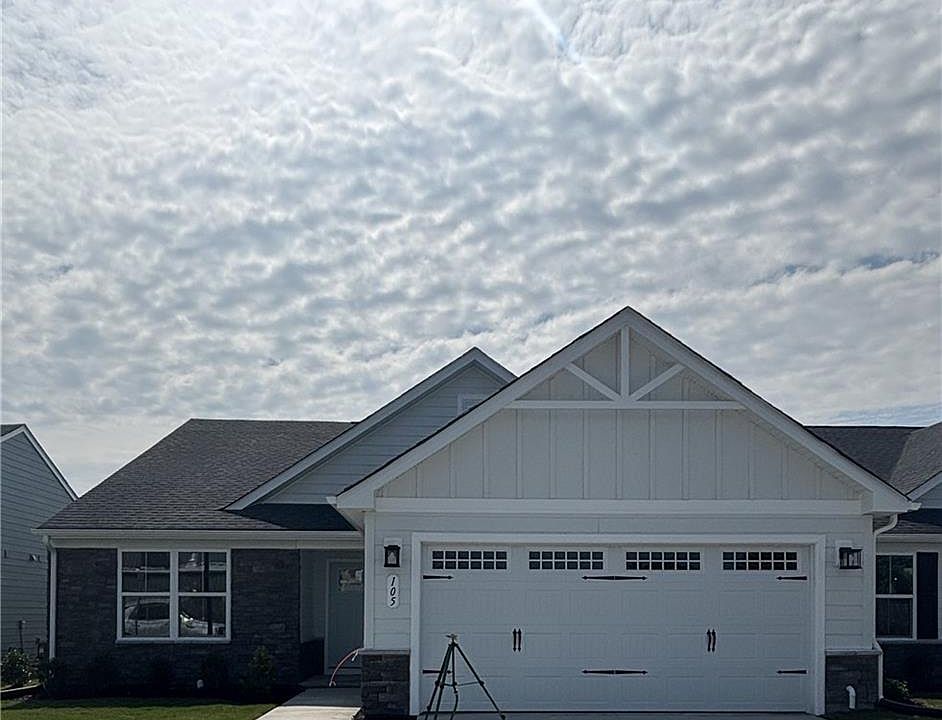 1st image of 105 Kini Ln