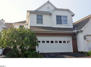 3751 E Lake Rd, Sheffield Lake, OH 44054