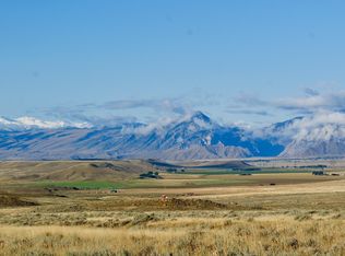 201 Cumberland Rd, Powell, WY 82435