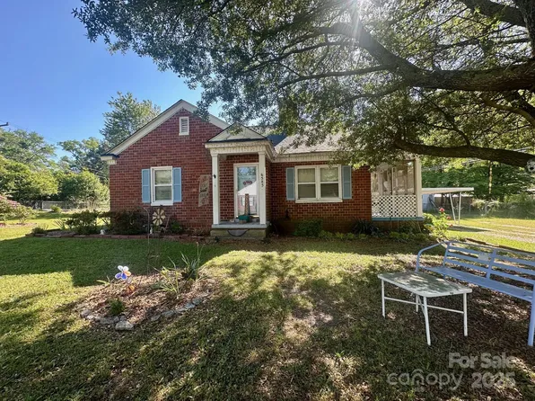 6585 White St, Kershaw, SC 29067