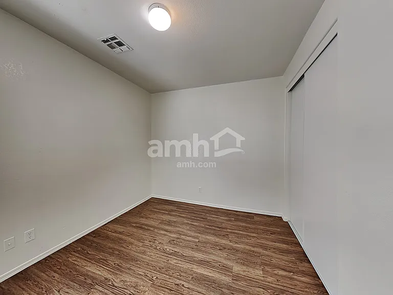 6513 W Miami St — Photo 21