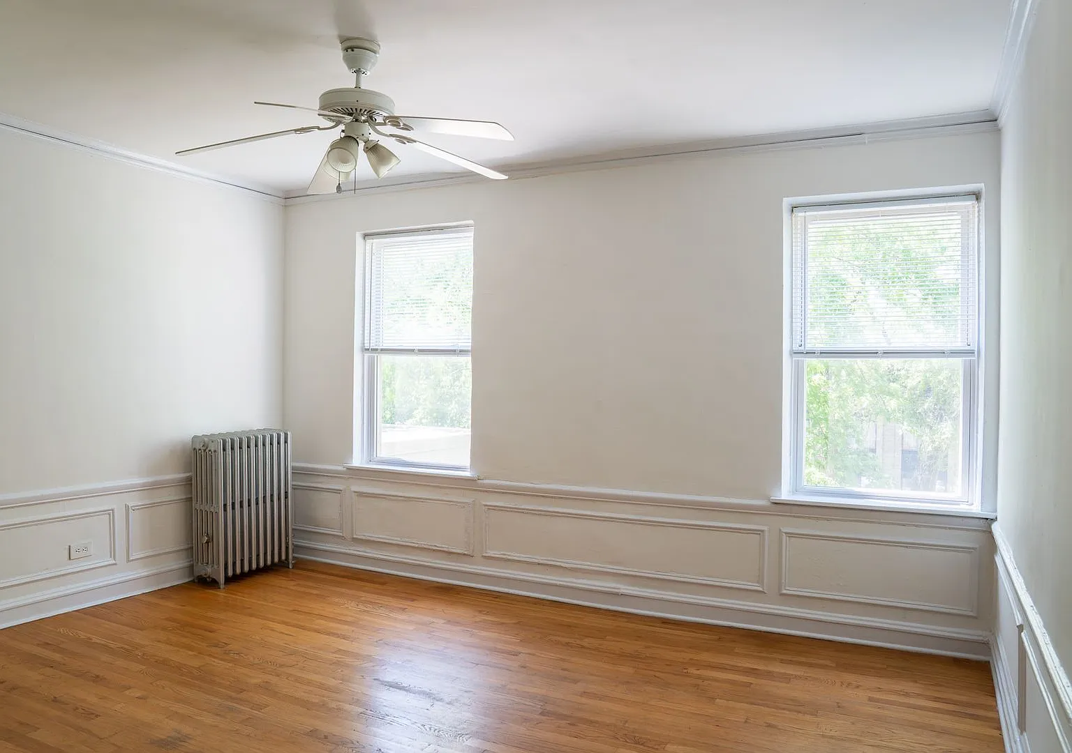 4545 N Beacon — Photo 4