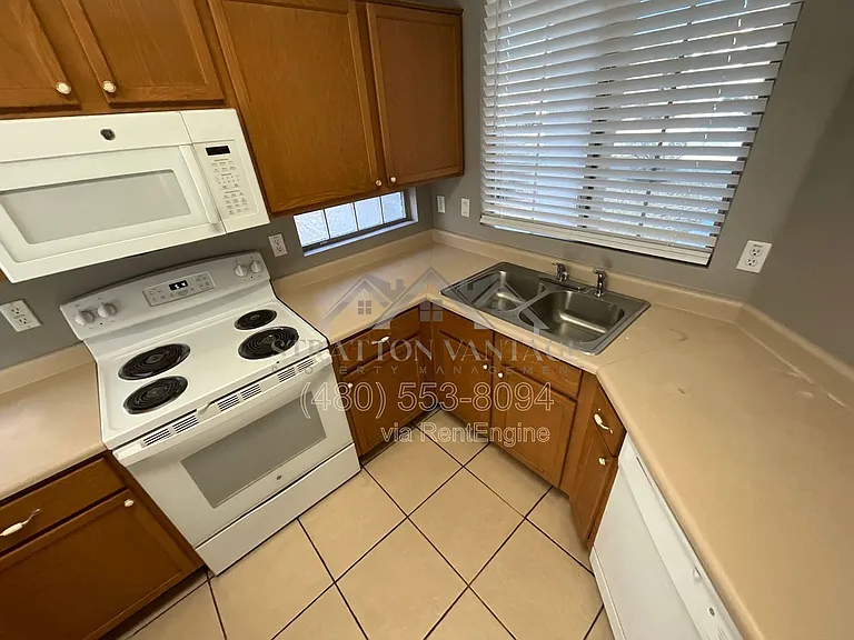 11381 W Yuma St — Photo 16