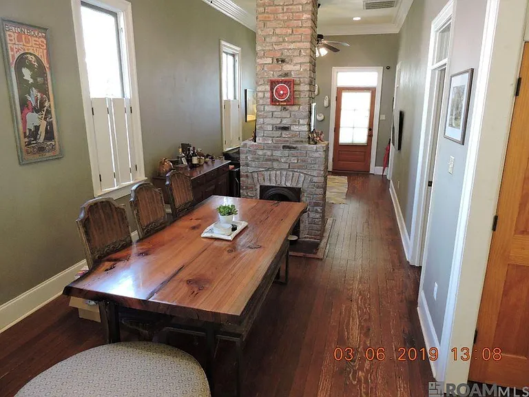 636 Napoleon St — Photo 3