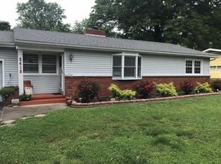 2415 E Latoka St, Springfield, MO 65804