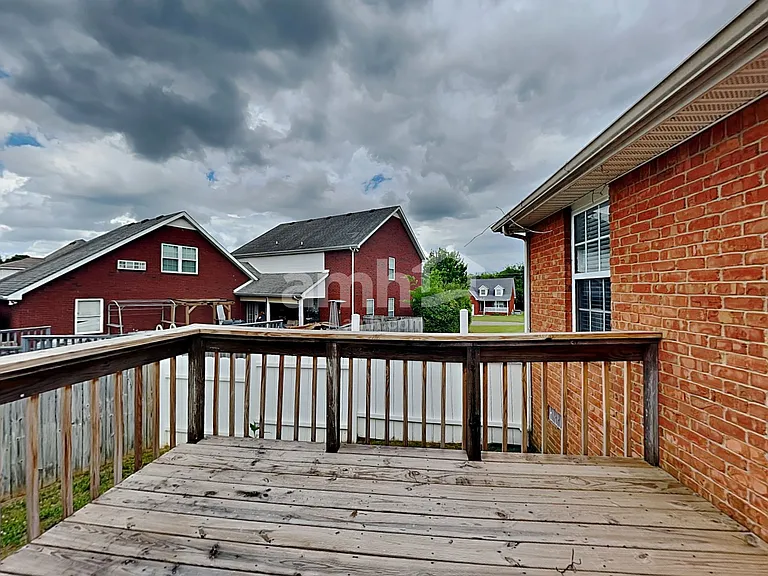 643 Glenties Dr — Photo 20