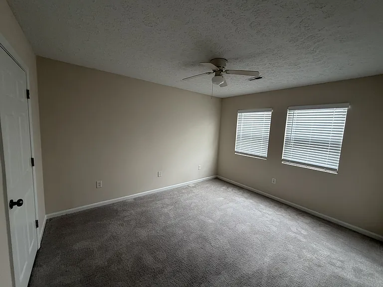 Commonwealth Senior Living at Radford — Photo 27