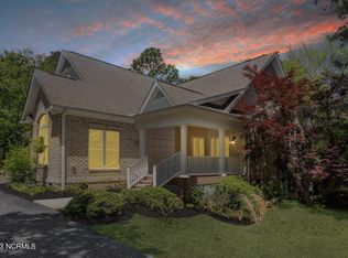 214 Firetree Ln, West End, NC 27376