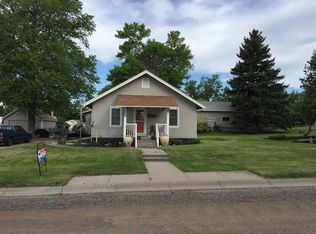 824 McCall St, Lodgepole, NE 69149