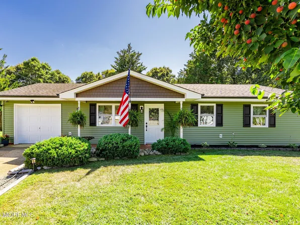 4 Clubhouse Circle, Forked River, NJ 08731