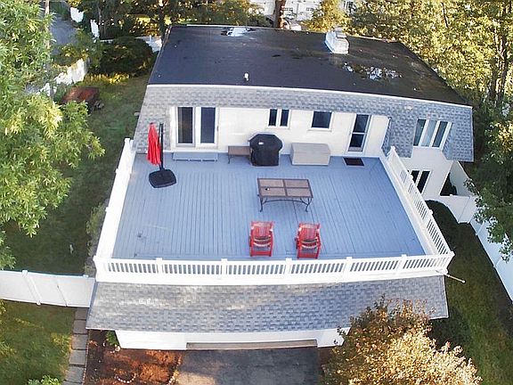 Aerial View - Front of House