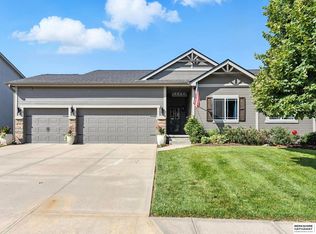 4834 N 161st St, Omaha, NE 68116