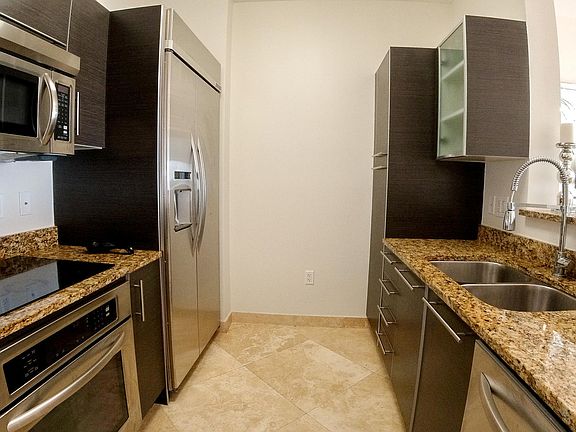 5th image of 550 Okeechobee Boulevard #1721