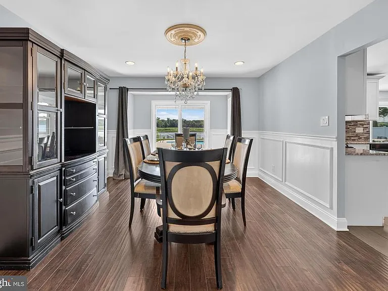 249 Club House Dr — Photo 18