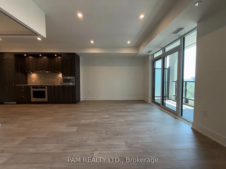 858 Dupont St #839 — Photo 2
