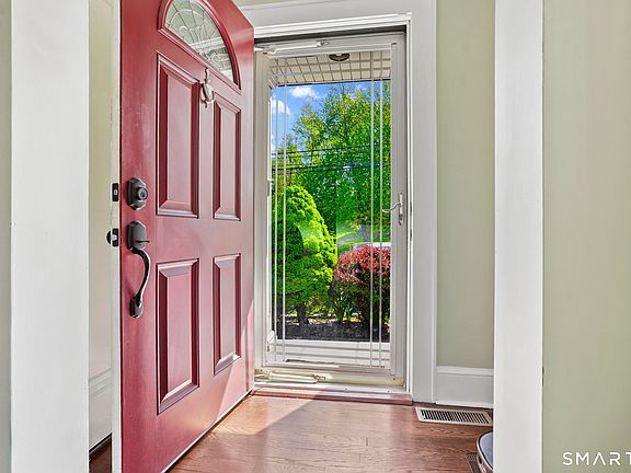 4th image of 315 Church Hill Road