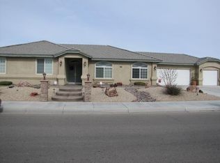 22232 Esaws Rd, Apple Valley, CA 92307