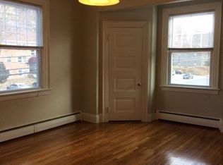 267 Nesmith St APT 3, Lowell, MA 01852