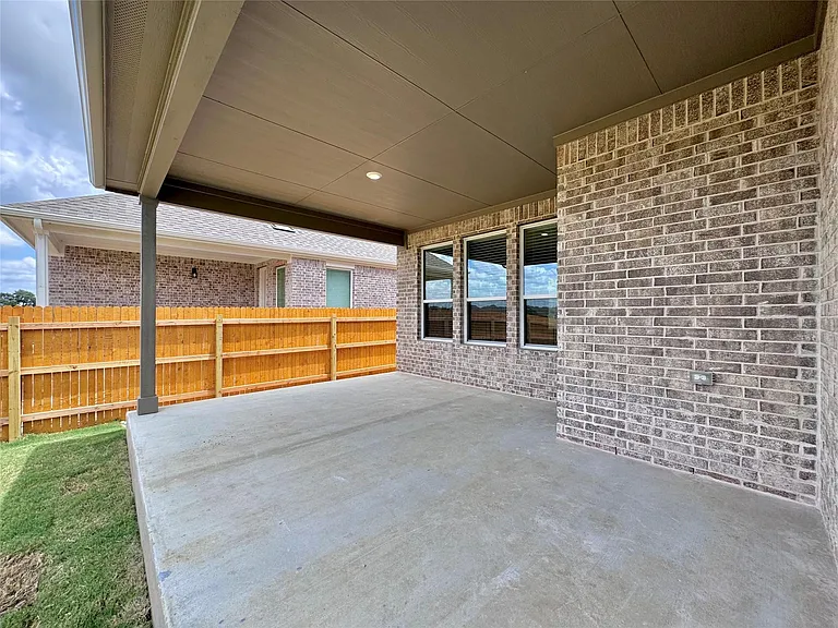 1937 Crooked Creek St — Photo 32