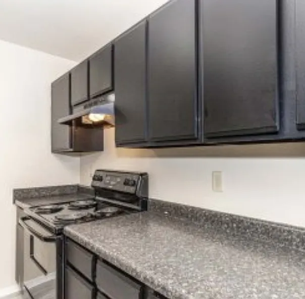 Arrington Apartments — Photo 4