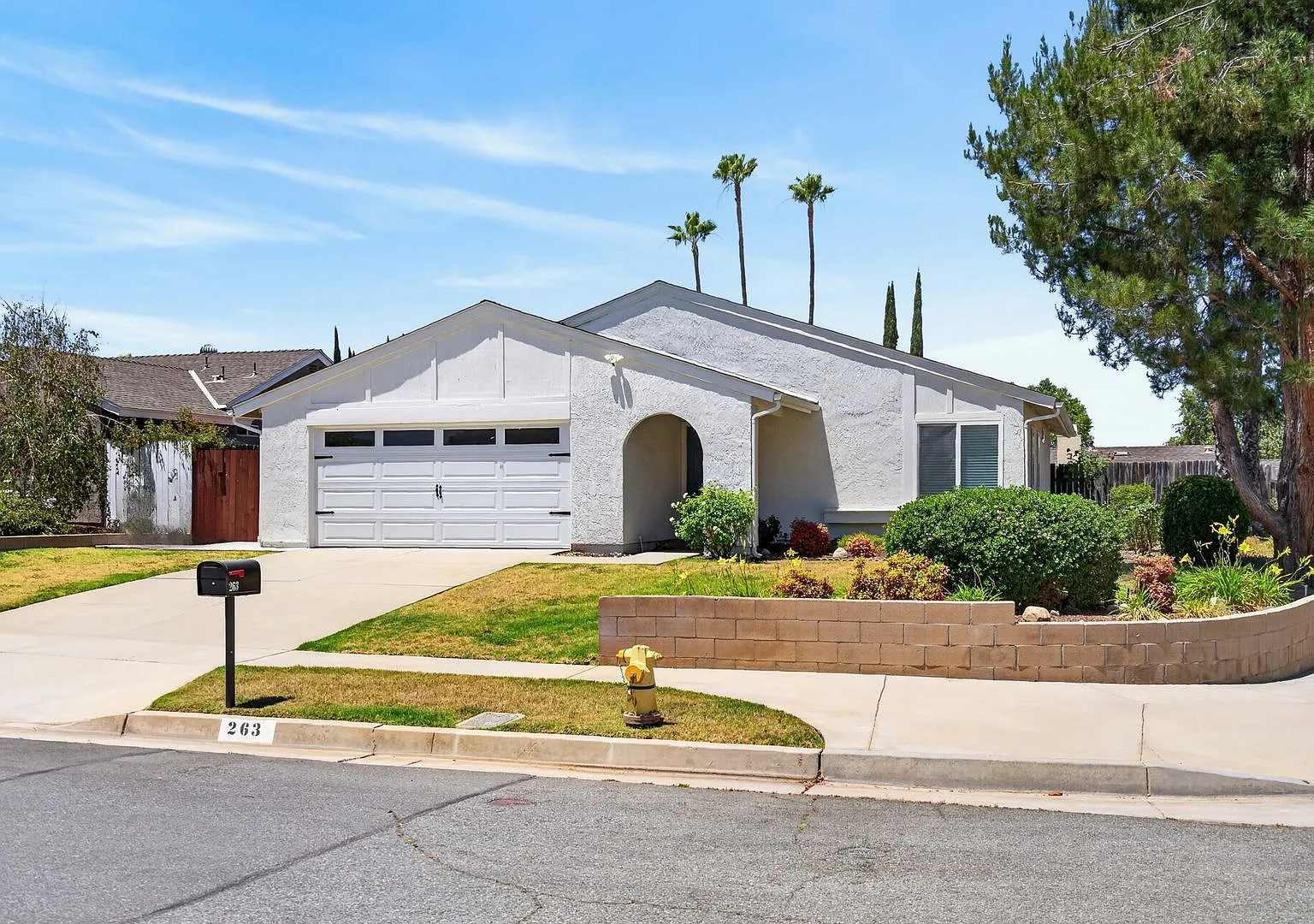 Charming Redlands Home — Photo 1