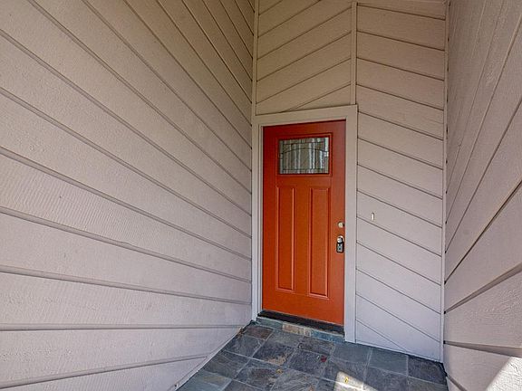 5th image of 9818 Fernstone Ln