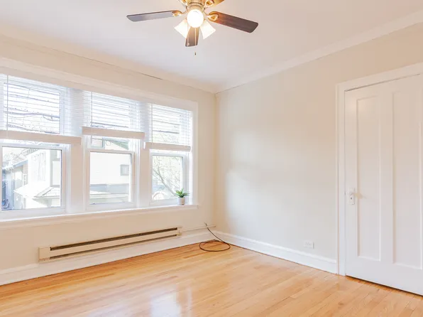 4216 N Clark St #1, Chicago, IL 60613