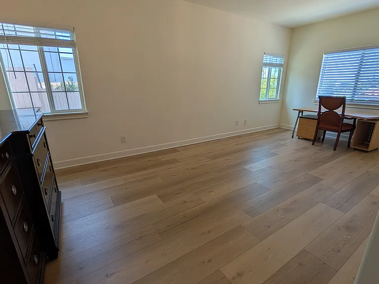 769 Russell Ave — Photo 7