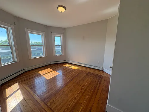 12 Redfield St #3 Photo 1