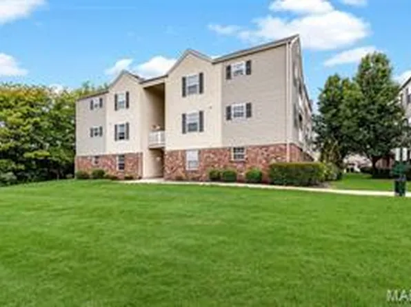 1131 Welsh Dr, Lake Saint Louis, MO 63367