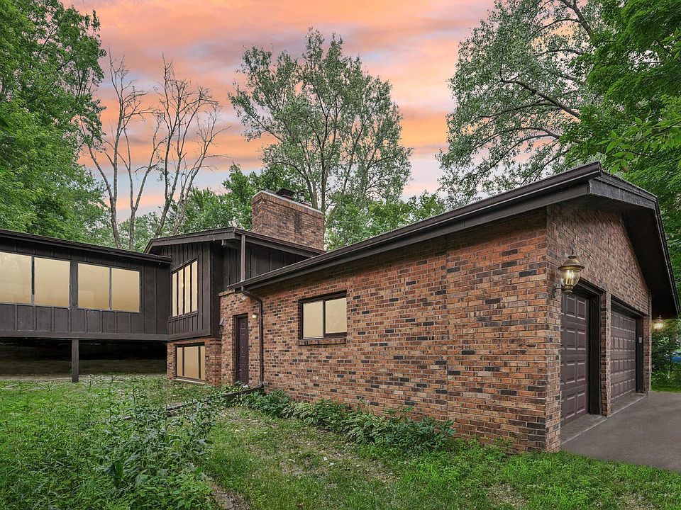 1st image of 101 Oak Shore Dr
