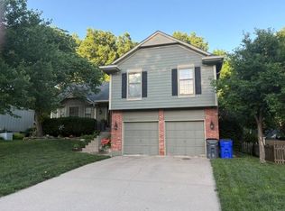 12115 S Alcan St, Olathe, KS 66062