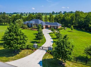 405 Burr Oak Dr, Nicholasville, KY 40356