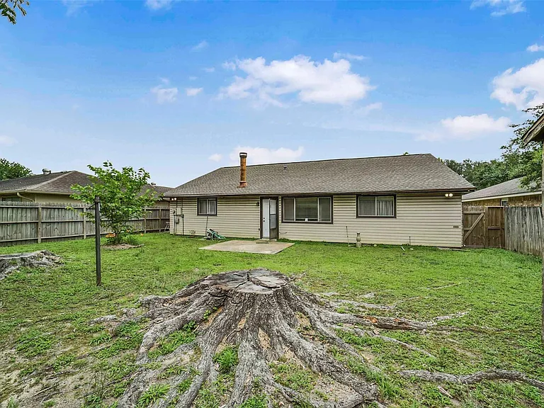 16323 Summer Dawn Ln — Photo 29