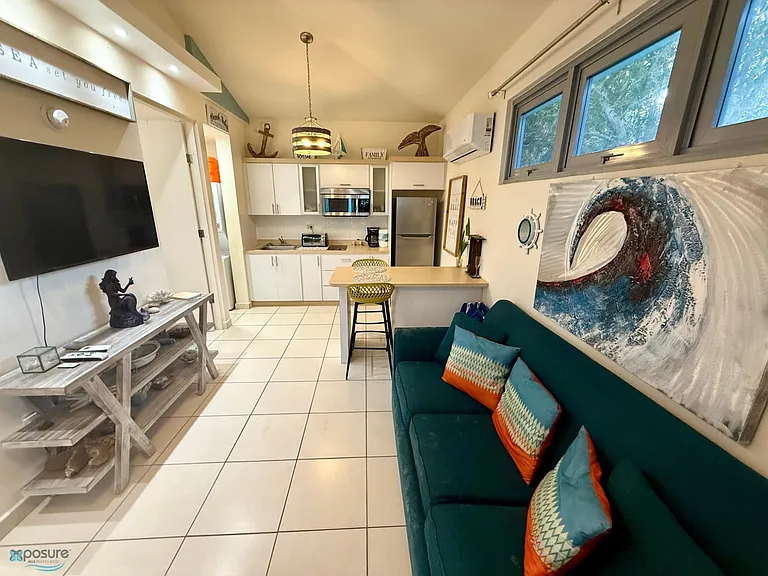 6 Sea Bch — Photo 3