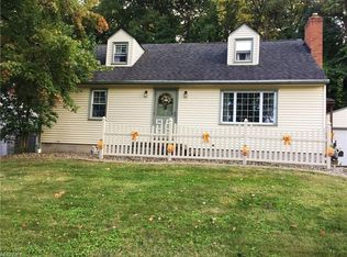 1982 Chapel Hill Dr, Youngstown, OH
