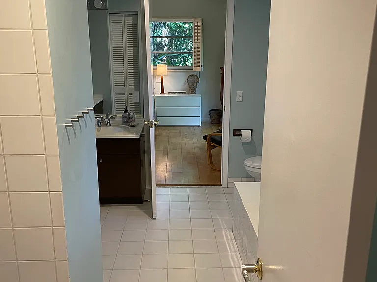 6235 SW 44th St — Photo 23